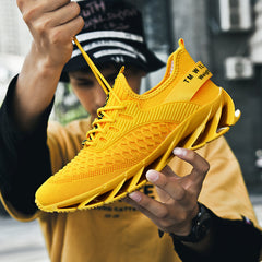 Zapatillas deportivas de moda con diseño de escamas tejidas y voladoras de Fashion Blade